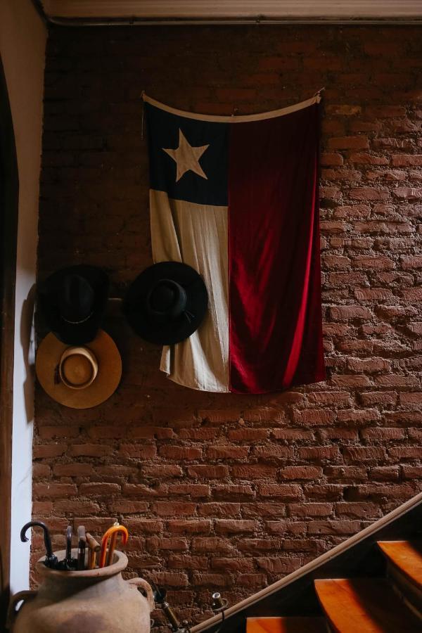 Casa Lucrecia Bed & Breakfast ซานติอาโก ภายนอก รูปภาพ